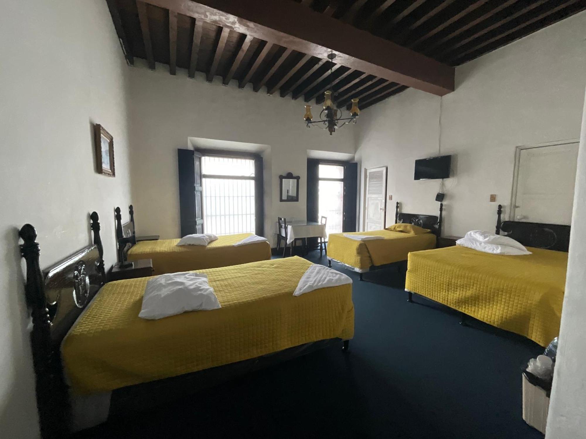 Hotel Spring Guatemala City Bagian luar foto